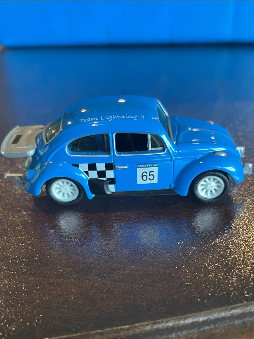 1965 VW Volkswagen Rally Racing Beetle Bug 1/64 Scale Johnny Lighting